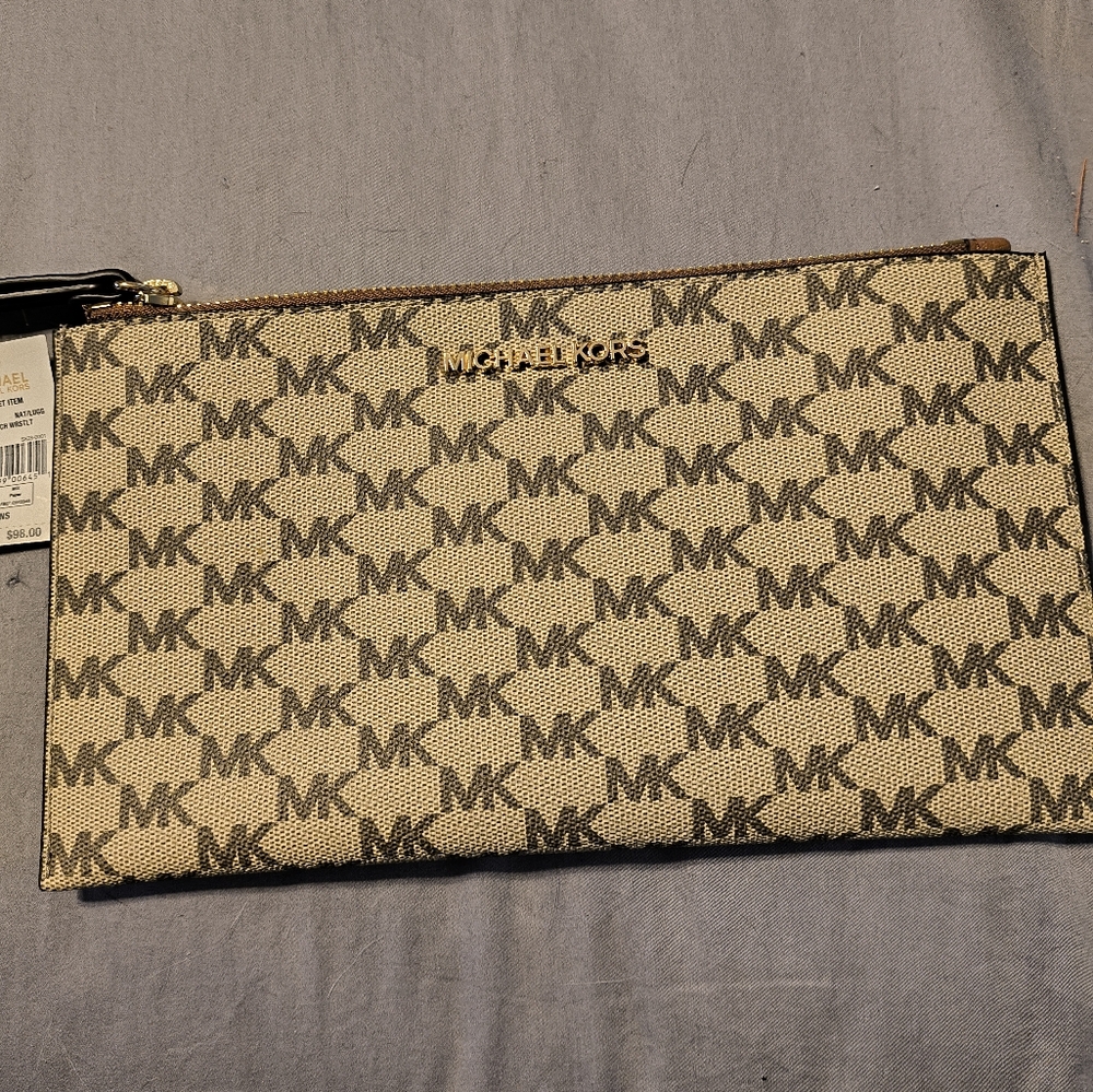 Michael Kors Wristlet